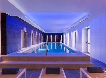 Otel Du Roi & By Sowell Collection 5*